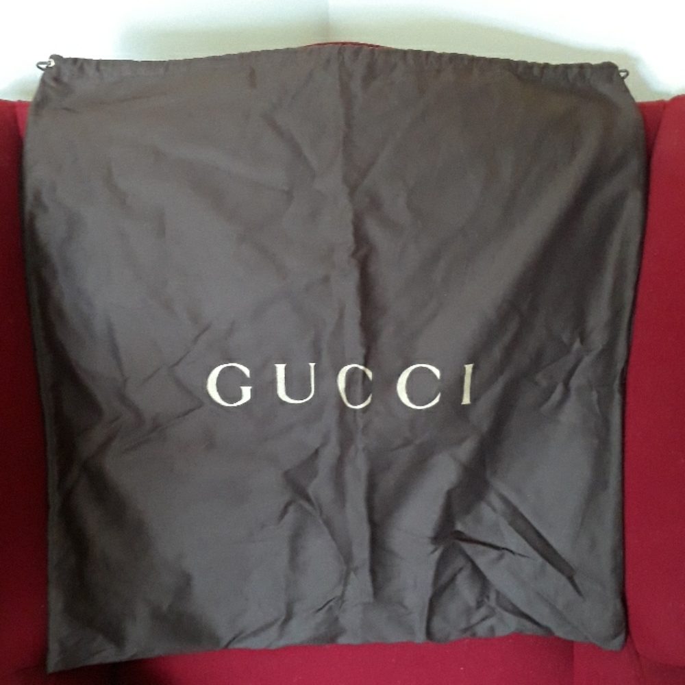 Gucci dust bag